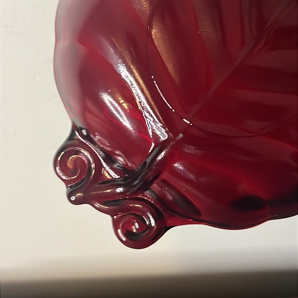Vintage Leaf Shape Glass Ashtray by Anchor Hocking in Royal Ruby Red - Picture 7 of 9